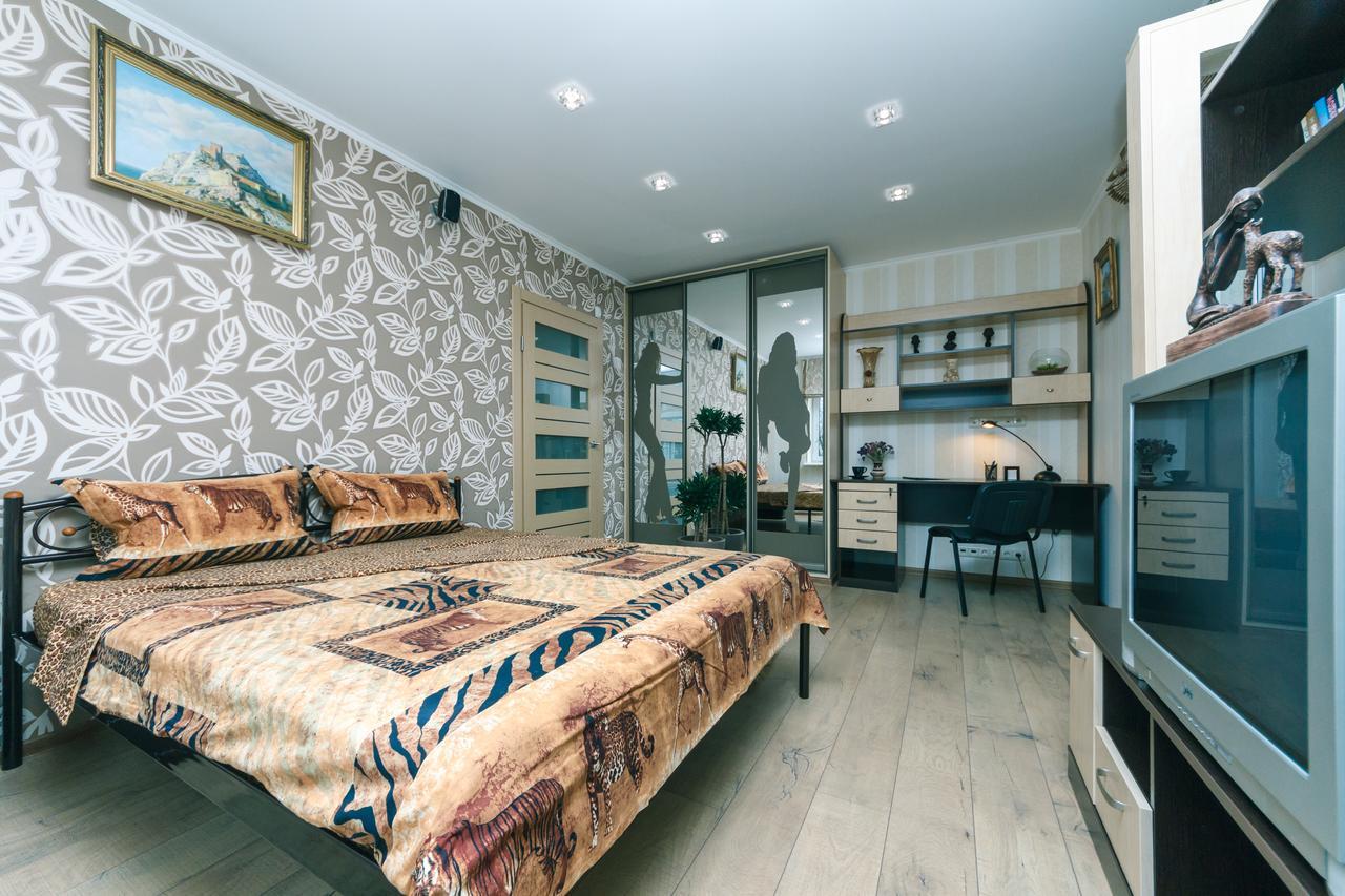 Apartment On Sevastopolska Square Kiev Luaran gambar