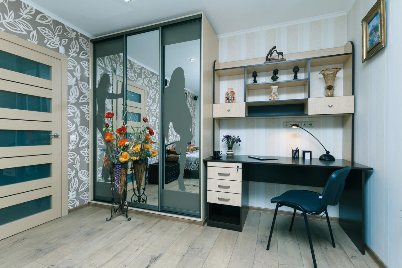 Apartment On Sevastopolska Square Kiev Luaran gambar